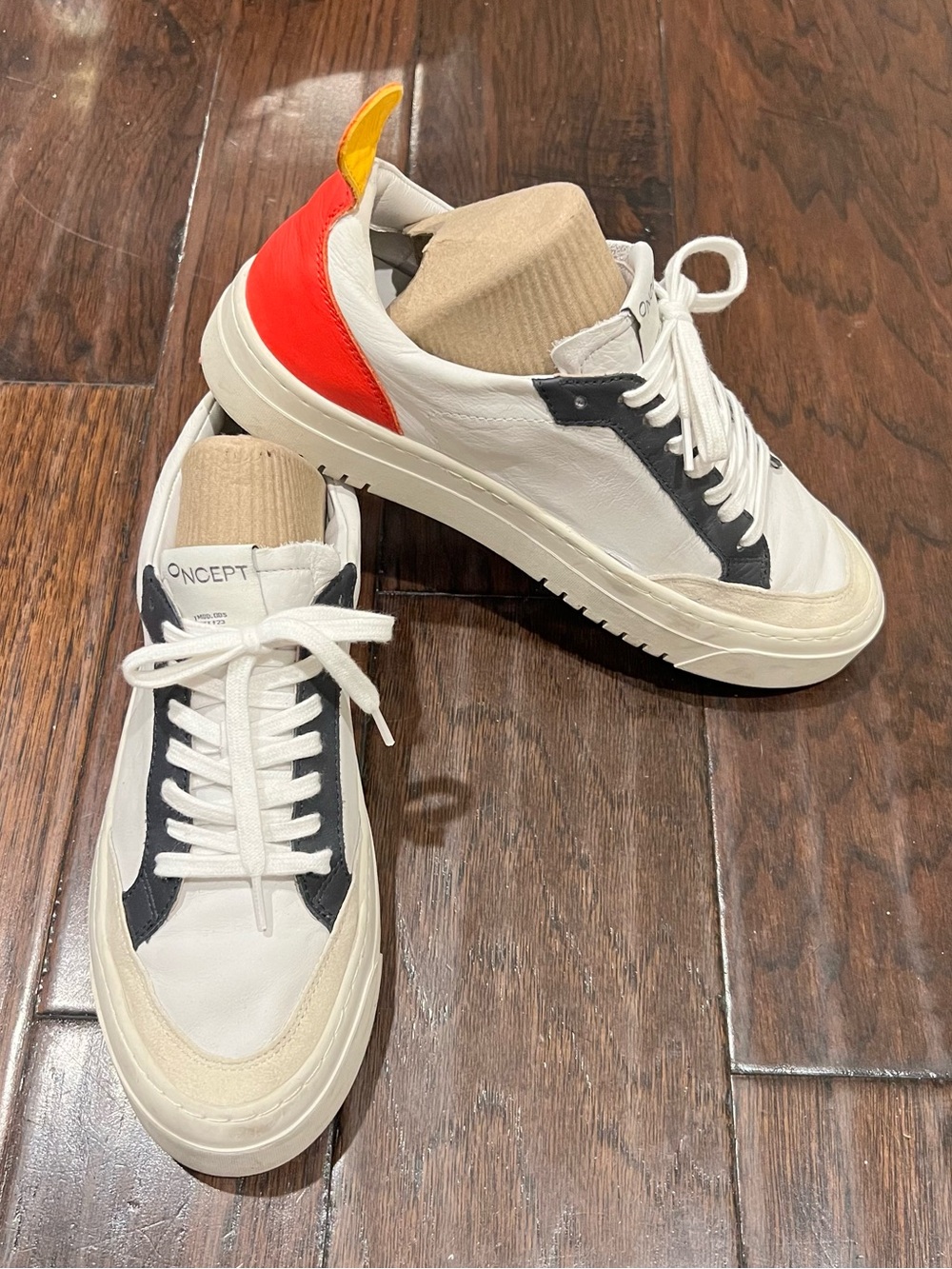 Oncept London Women Sneakers